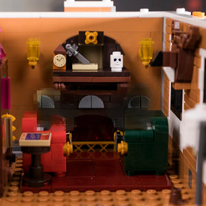 LEGO City Street Scene Sherlock Baker Street